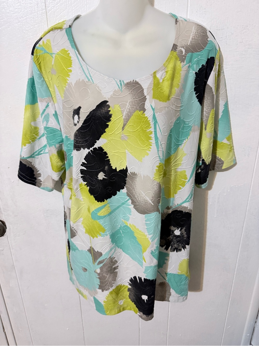 JM Collection Scoop Neck Floral Top in Aqua, Lime, Black & Gray